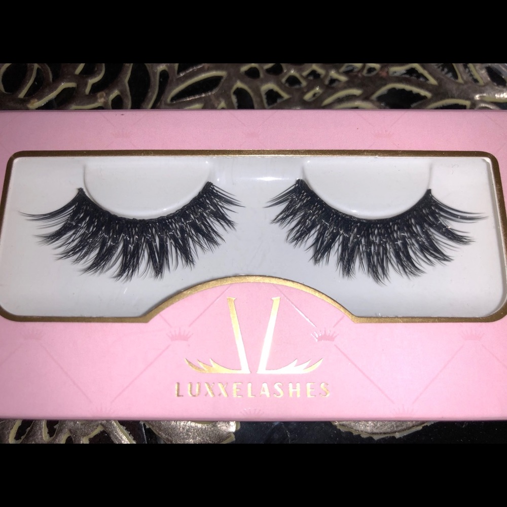 Luxxe Lashes